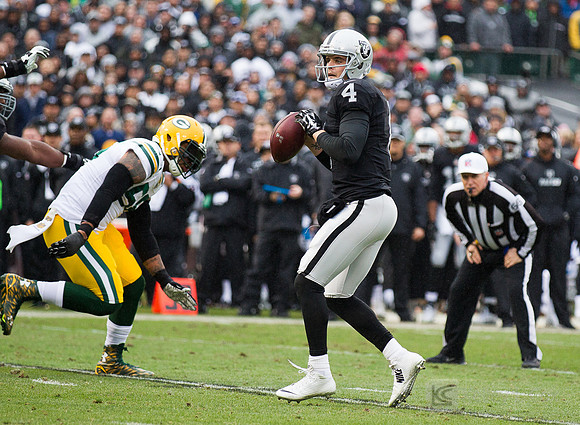 NFL: Green Bay Packers at Oakland Raiders