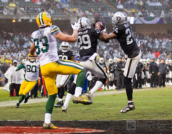 NFL: Green Bay Packers at Oakland Raiders
