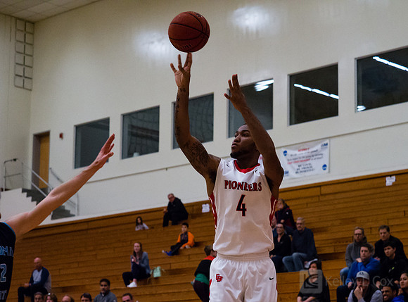 CSUEB MBB