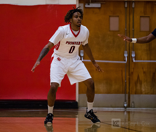 CSUEB MBB
