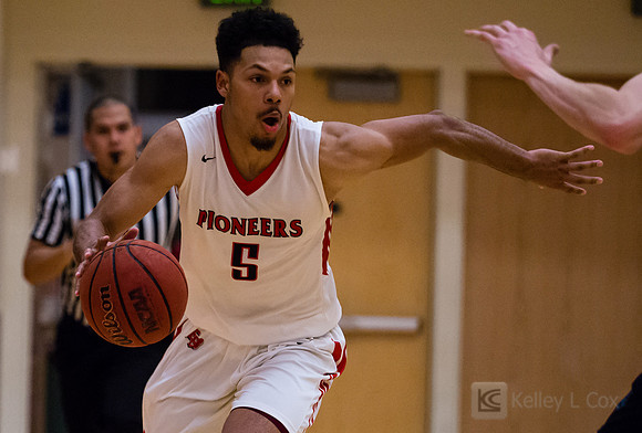 CSUEB MBB