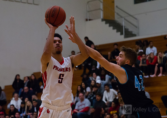 CSUEB MBB