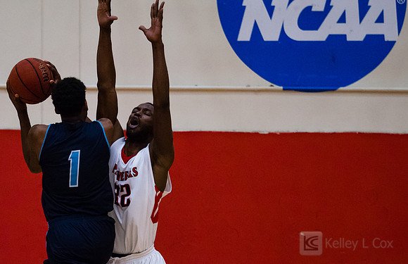 CSUEB MBB