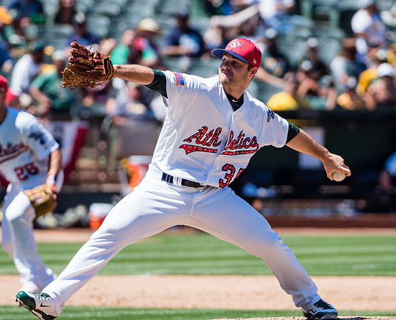 MLB: Chicago White Sox at Oakland Athletics