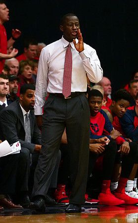 NCAA Basketball: Dayton at St. Mary's