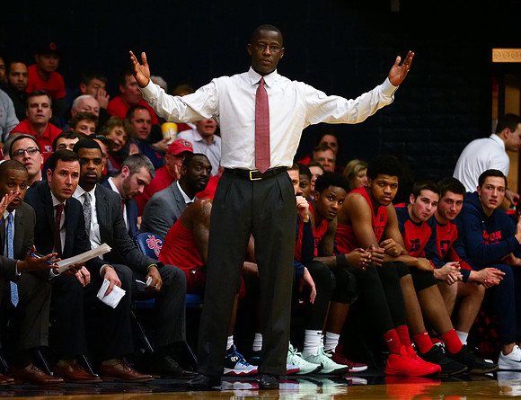 NCAA Basketball: Dayton at St. Mary's