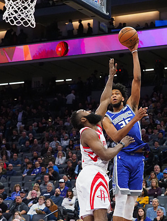 NBA: Houston Rockets at Sacramento Kings
