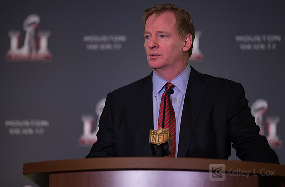 NFL: Handoff to Houston-Press Conference