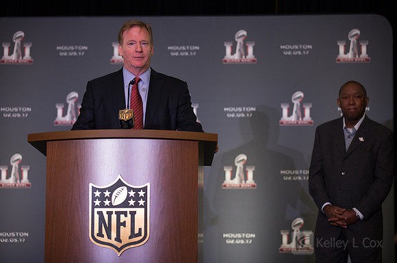 NFL: Handoff to Houston-Press Conference