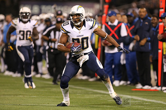 NFL: San Diego Chargers at Oakland Raiders