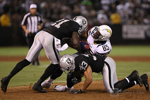 NFL: San Diego Chargers at Oakland Raiders