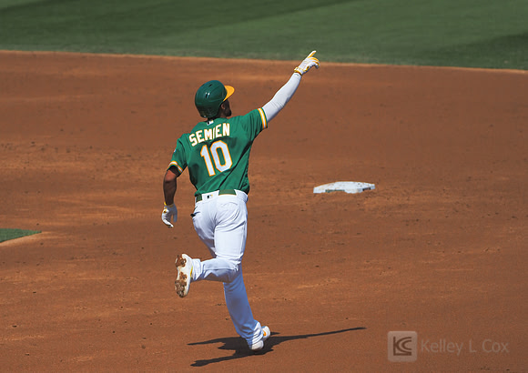 MLB: Wild Card-Chicago White Sox at Oakland Athletics
