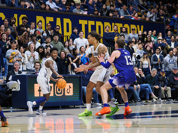 Jalen Cone (15), Jaylon Tyson (20)