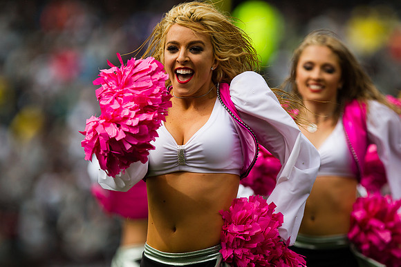 NFL: Kansas City Chiefs at Oakland Raiders