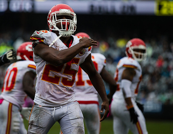 NFL: Kansas City Chiefs at Oakland Raiders