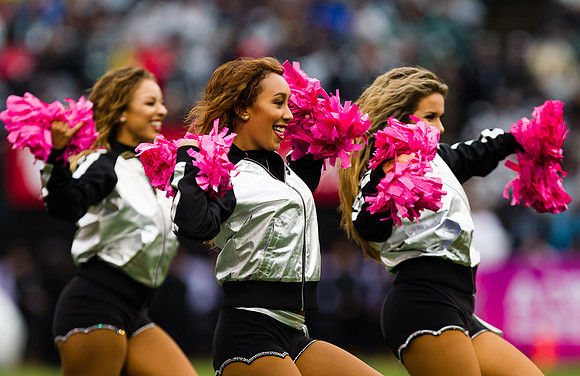 NFL: Kansas City Chiefs at Oakland Raiders