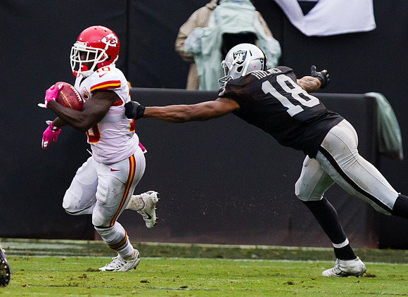 NFL: Kansas City Chiefs at Oakland Raiders