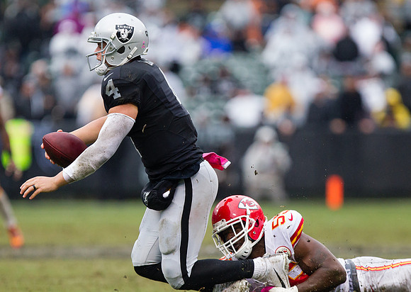 NFL: Kansas City Chiefs at Oakland Raiders