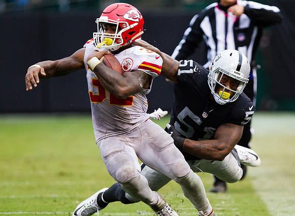 NFL: Kansas City Chiefs at Oakland Raiders