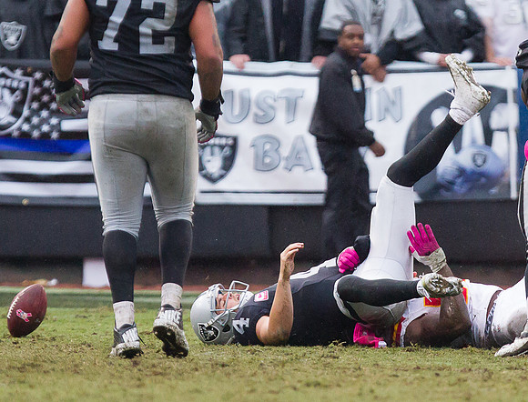 NFL: Kansas City Chiefs at Oakland Raiders