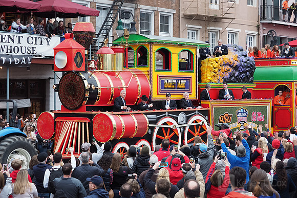 NCAA Football: Allstate Sugar Bowl Parade