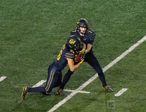 Chase Garbers (7), Biaggio Ali Walsh (26)
