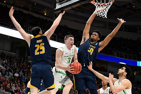 NCAA Basketball: NCAA Tournament-Second Round-UC Irvine vs Oregon