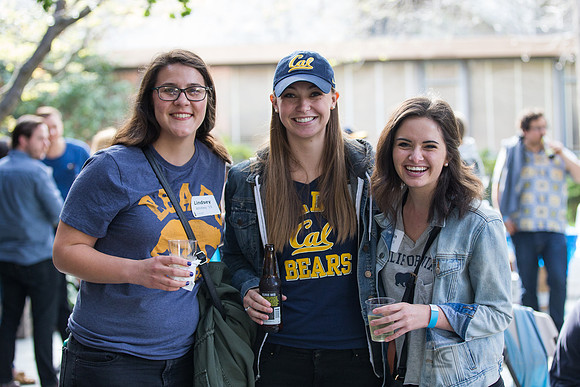 Young Alumni Hoops Party
