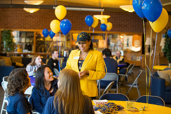 Young Alumni Hoops Party
