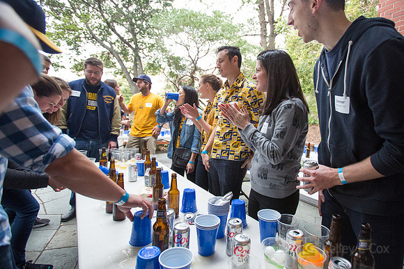 Young Alumni Hoops Party