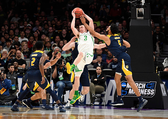 NCAA Basketball: NCAA Tournament-Second Round-UC Irvine vs Oregon
