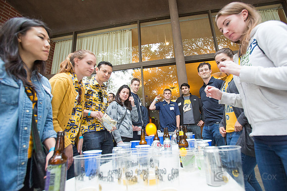 Young Alumni Hoops Party