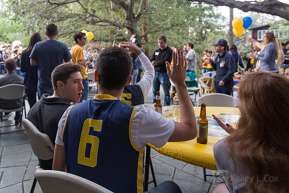 Young Alumni Hoops Party