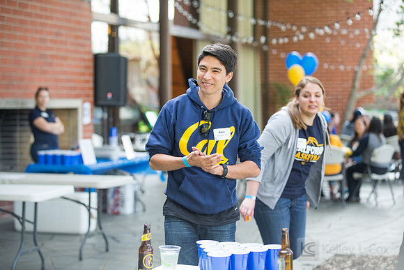 Young Alumni Hoops Party