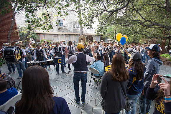 Young Alumni Hoops Party