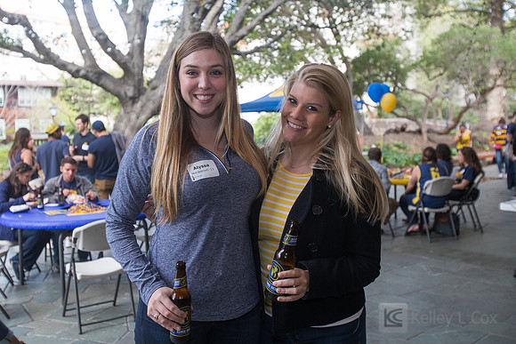 Young Alumni Hoops Party