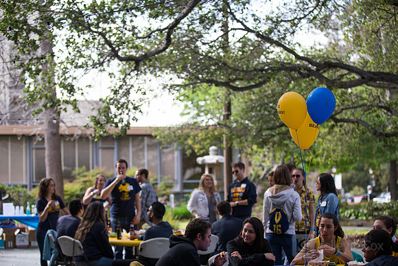 Young Alumni Hoops Party
