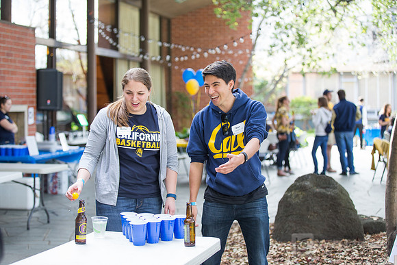 Young Alumni Hoops Party