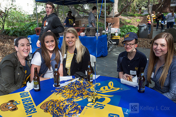 Young Alumni Hoops Party