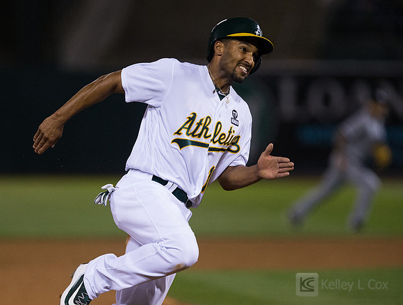 MLB: Chicago White Sox at Oakland Athletics