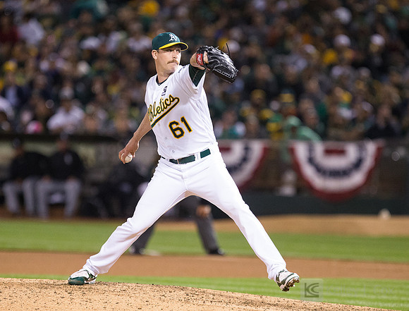 MLB: Chicago White Sox at Oakland Athletics