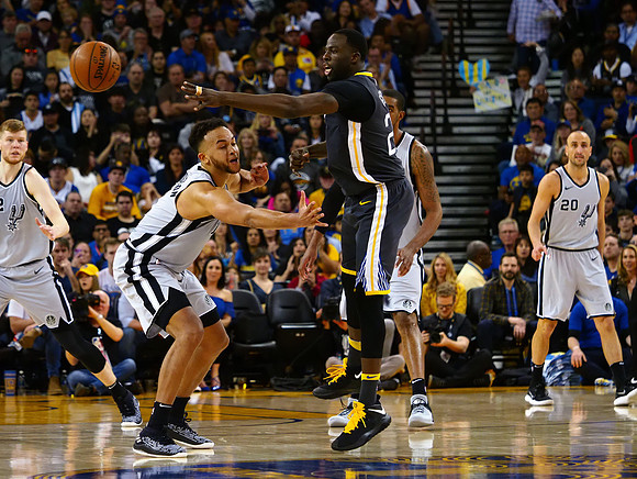 NBA: San Antonio Spurs at Golden State Warriors