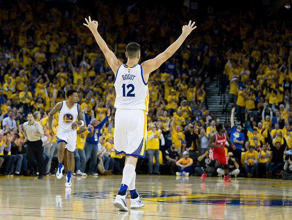 NBA: Playoffs-Houston Rockets at Golden State Warriors