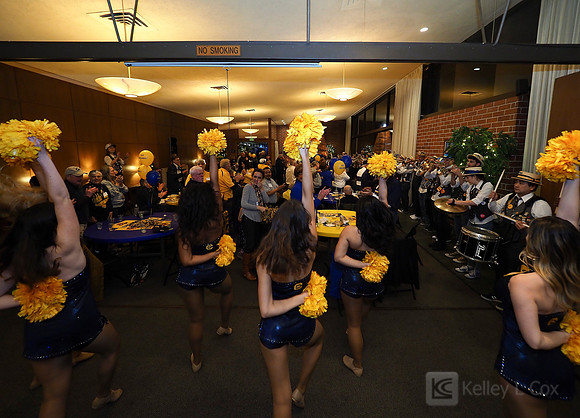 California Alumni Association: Hoops Party