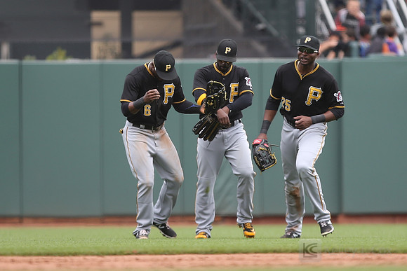 MLB: Pittsburgh Pirates at San Francisco Giants