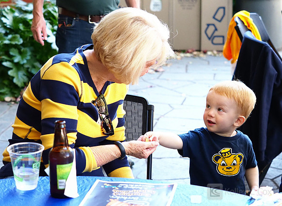 California Alumni Association: Family Friendly Hoops Party