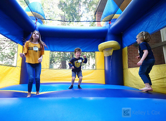 California Alumni Association: Family Friendly Hoops Party