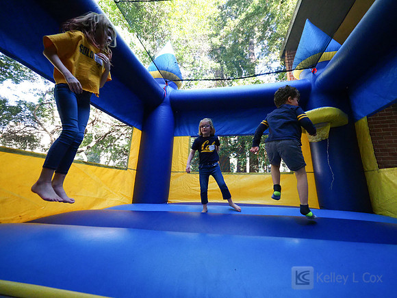 California Alumni Association: Family Friendly Hoops Party