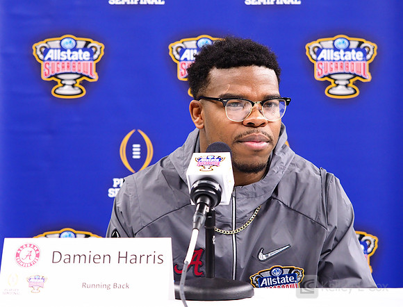 Alabama Crimson Tide running back Damien Harris (34)