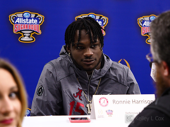 Alabama Crimson Tide defensive back Ronnie Harrison (15)